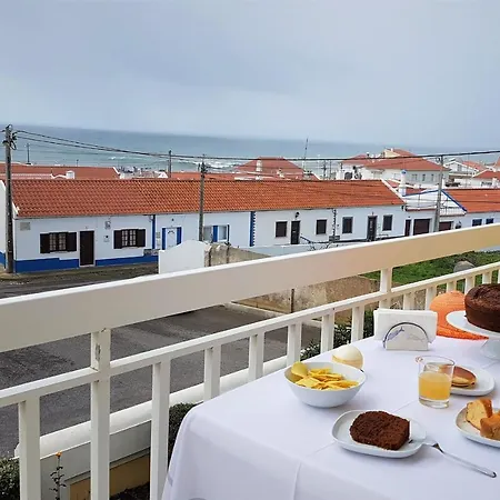 Lovelystay - Sea View With Pool & Garden