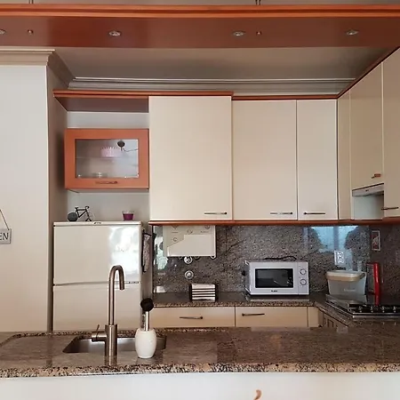 Lovelystay - Sea View With Pool & Garden Apartment *